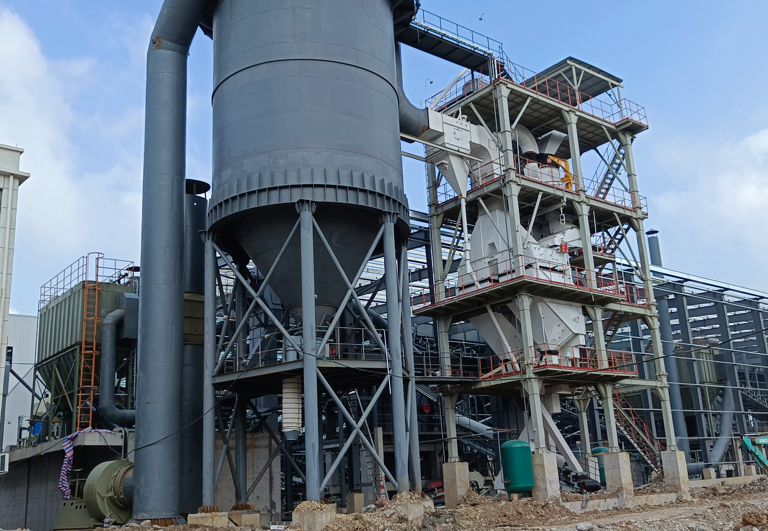 告別水洗與泥餅煩惱！干式制砂樓開(kāi)啟環(huán)保制砂新范式